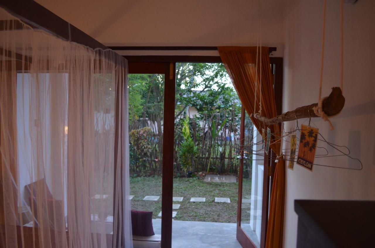 Chez Podi Surf Stay Мирисса Экстерьер фото