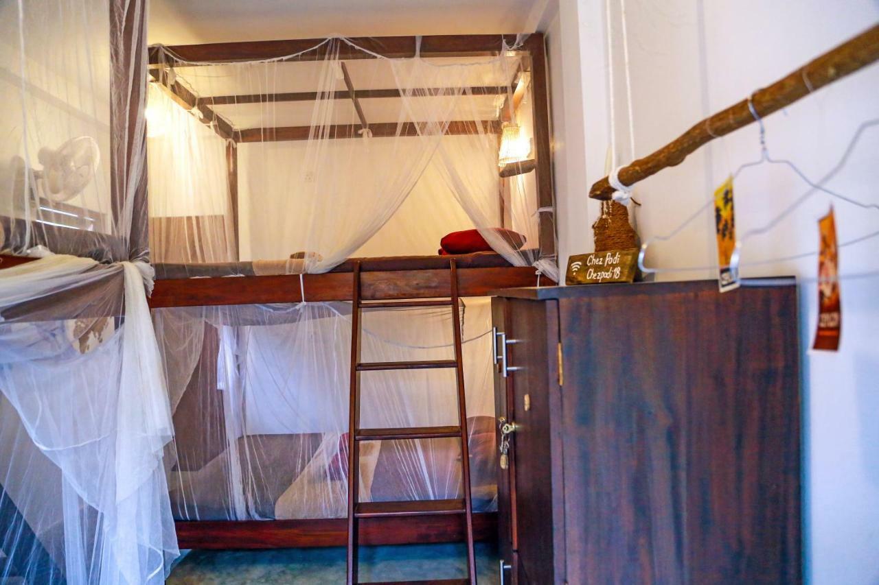 Chez Podi Surf Stay Мирисса Экстерьер фото